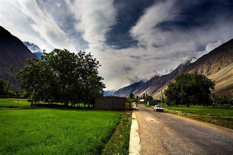  Yasin Valley: A Hidden Gem for Nature Lovers and Adventure Seekers!